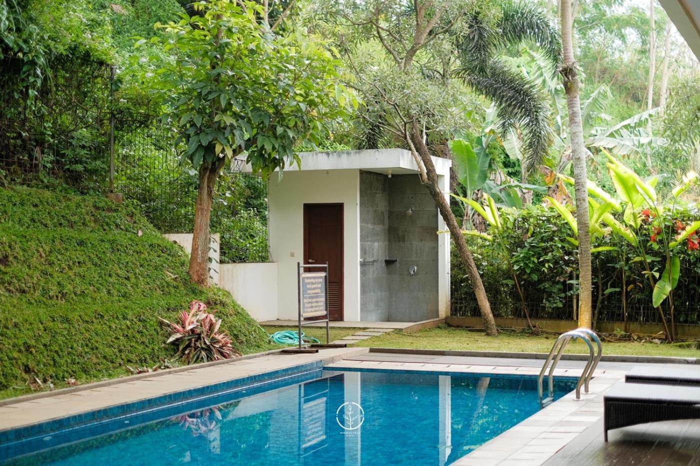 Oyama City View Villa 4 Bedrooms With A Private Swimming Pool Бандунг Экстерьер фото