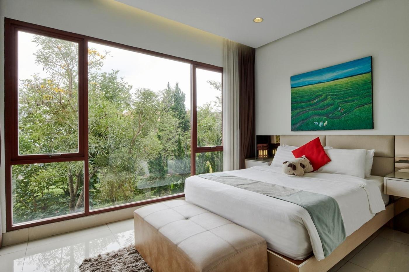 Oyama City View Villa 4 Bedrooms With A Private Swimming Pool Бандунг Экстерьер фото